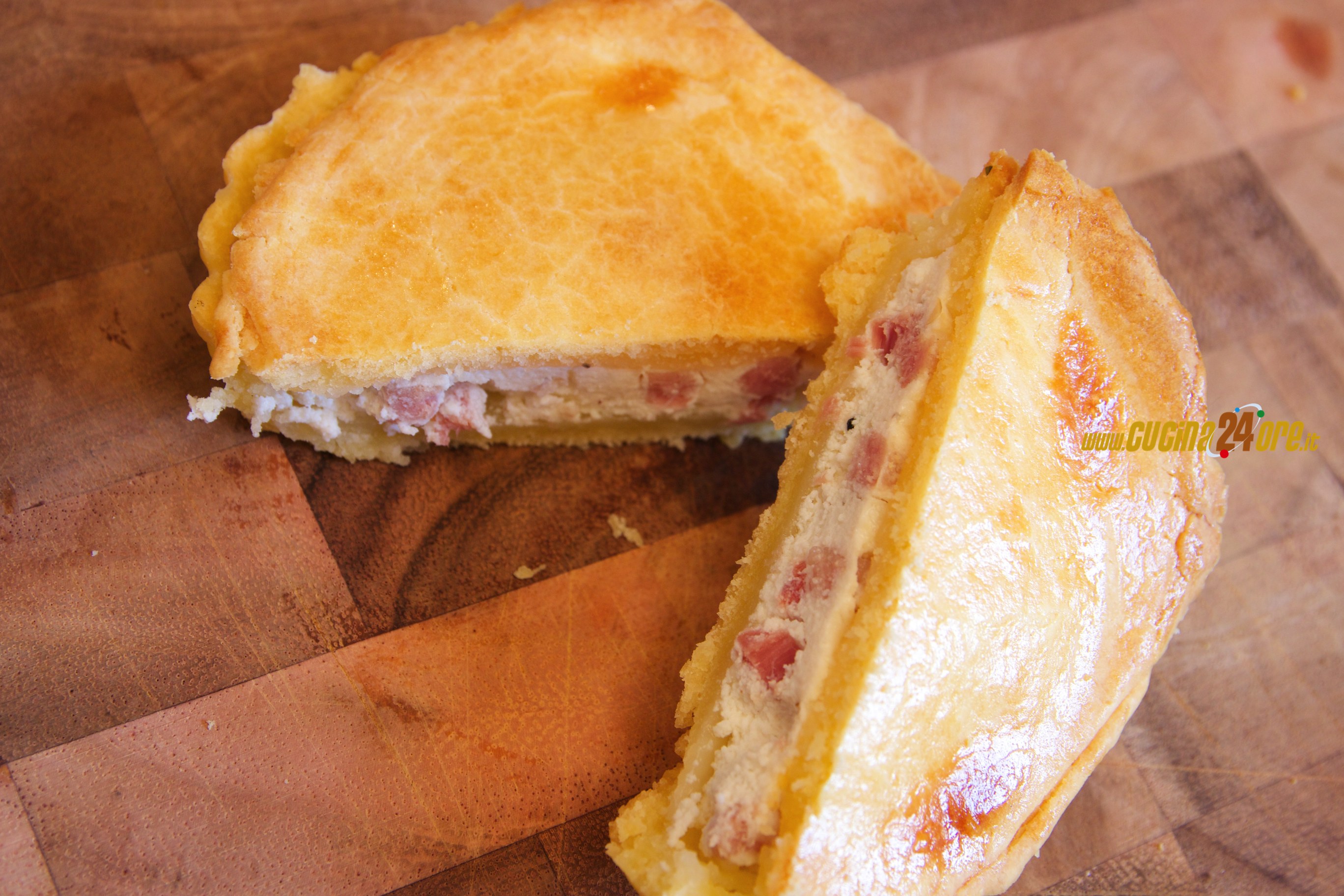 Tortino di Pasta Brisè con ricotta e prosciutto – Snack facile e veloce – FOTO e VIDEO