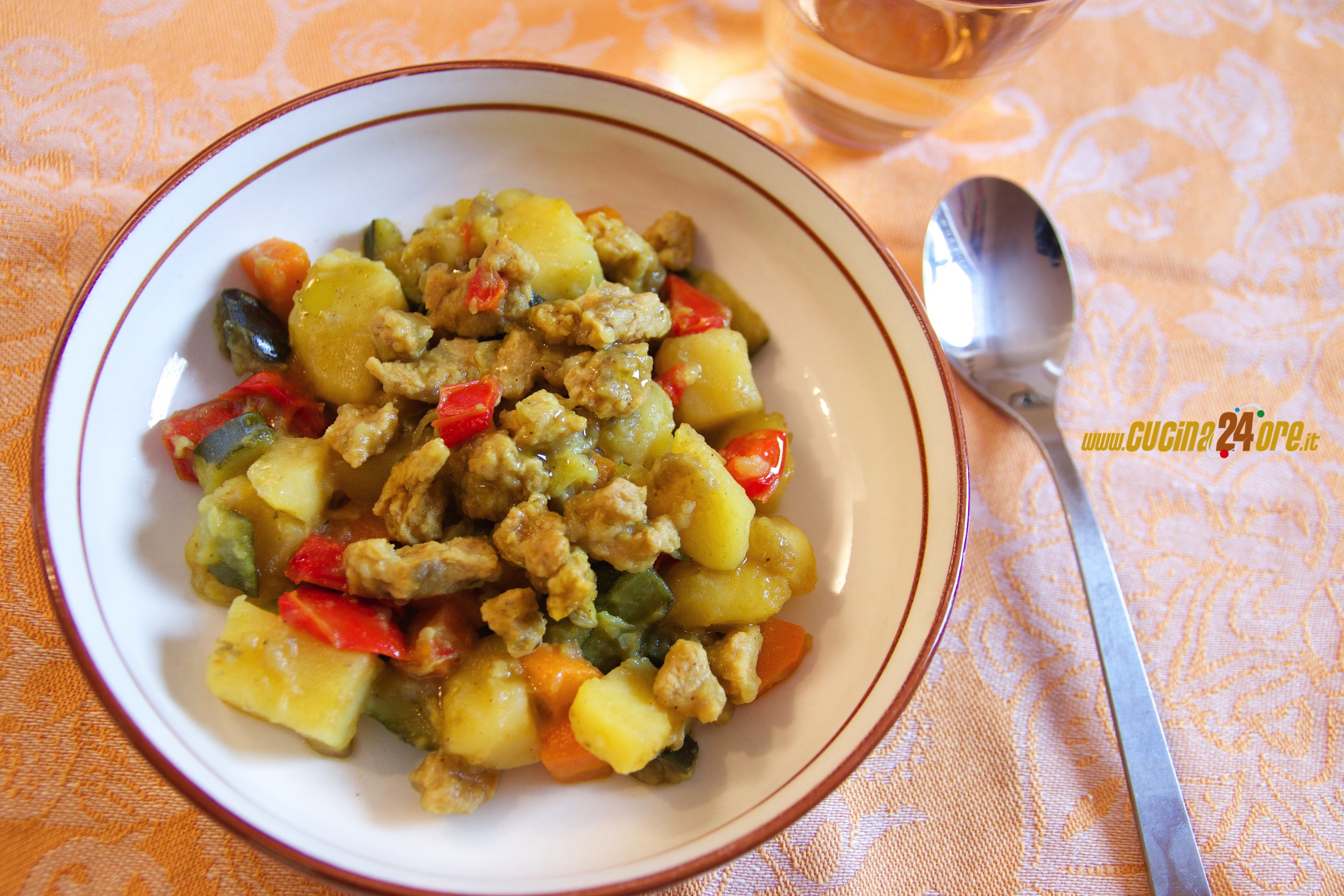 Colesterolo KO e Tanto Gusto, i Bocconcini Di Soia al Curry con Verdure