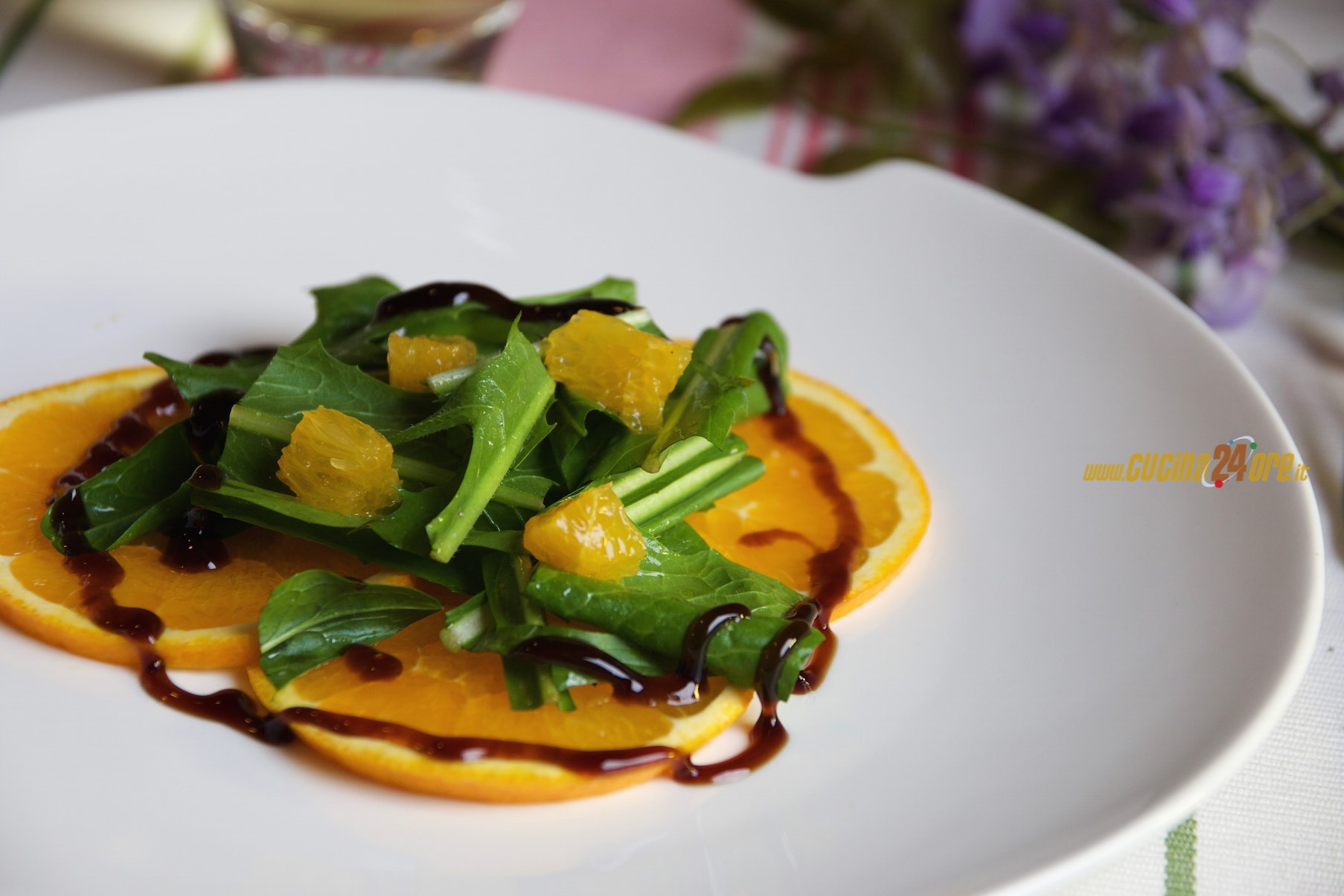 Insalata Con Puntarelle, Arance e Crema di Aceto Balsamico – Antipasto di Stagione Con Le Verdure dell’Orto