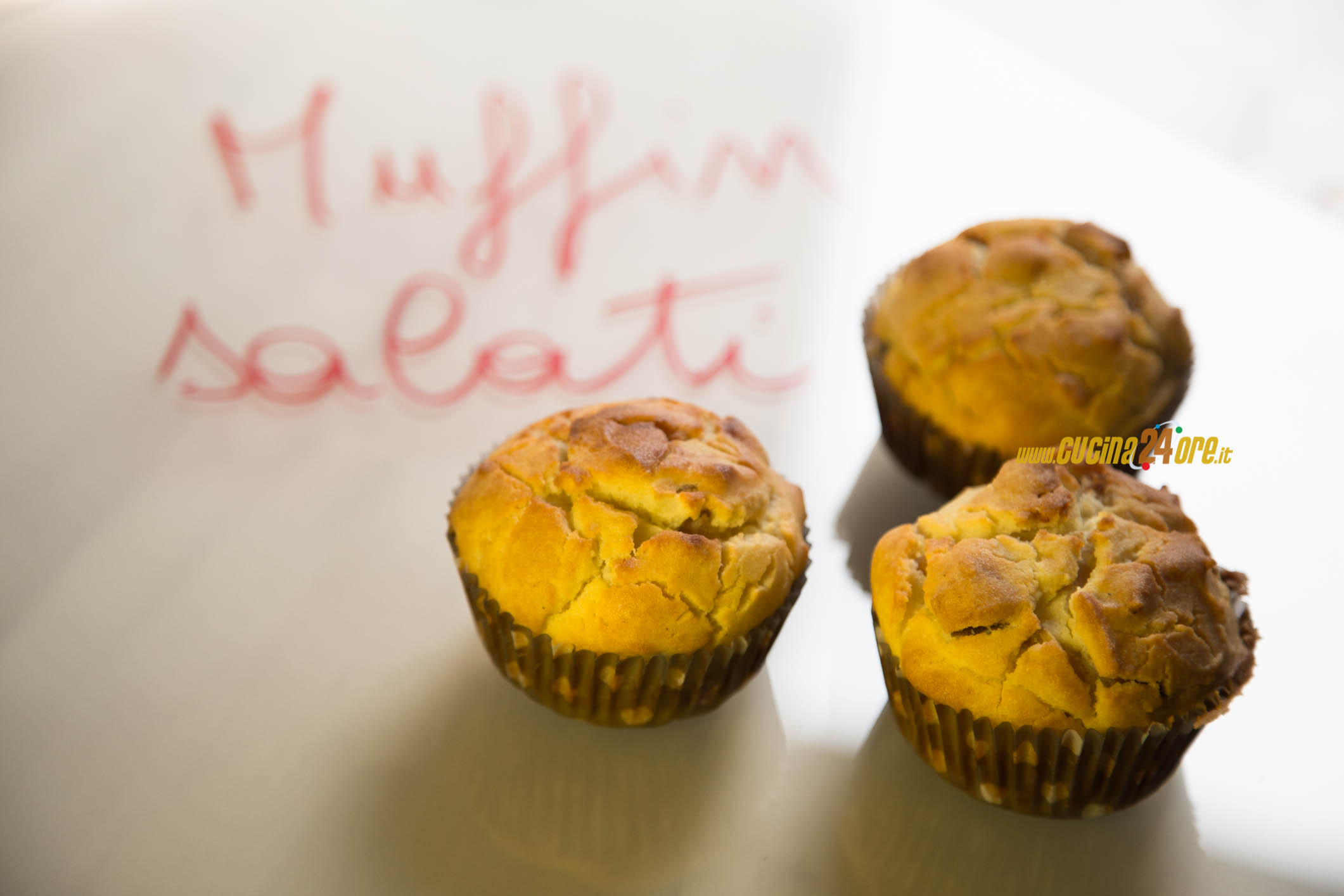 MUFFIN SALATI con Prosciutto e Ricotta. Ricetta SENZA Lievito e Nichel – Ham & Ricotta Salty Muffins