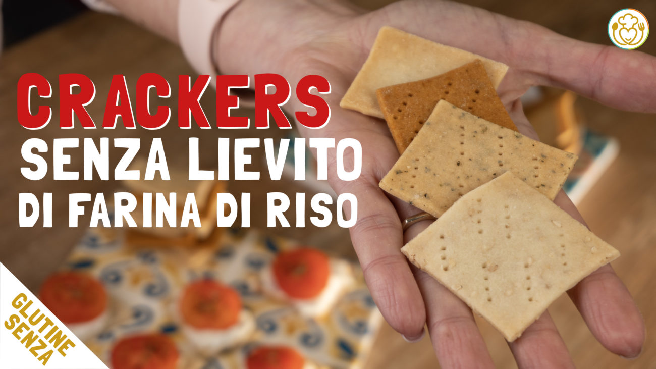 Crackers con Farina di Riso Speziati Senza Glutine e Lievito – Solo 3 Ingredienti e Tutte le Spezie che Hai in Casa